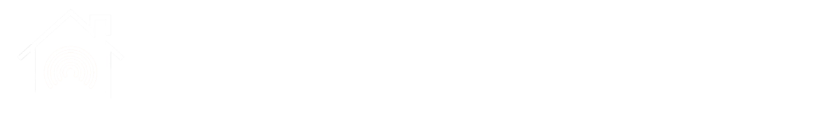 Logo Przestrzeń Przy Domu z napisem białe